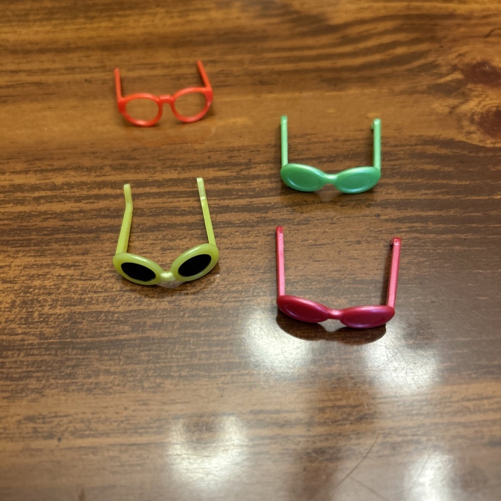 Barbie Vintage Sunglasses Pink Red Green‎ Yellow Lot 4